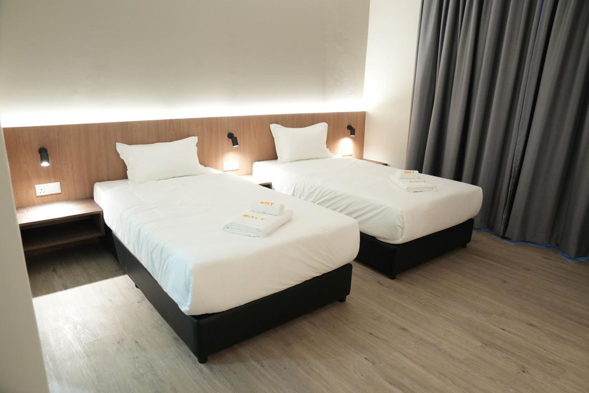 Roxy Hotel Aiman Кучінг Екстер'єр фото
